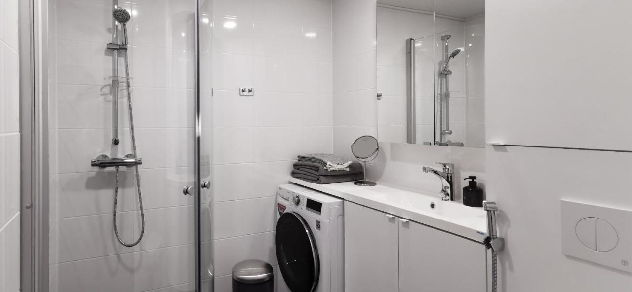 New And Cozy Apartment In The Centrum Of Oulu Esterno foto